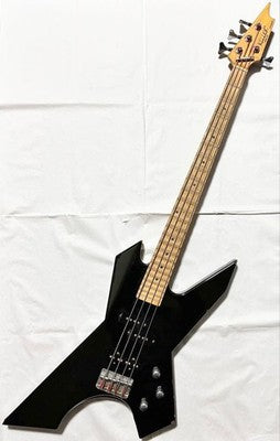 KILLER DAGGER BASS MODIFIED SCALLOPED FRETBOARD ELECTRIC BASS WITH CASE AS IS