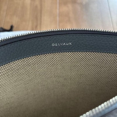 DELVAUX CLUTCH BAG - GRAY LEATHER - EXCELLENT CONDITION - MADE IN BELGIUM