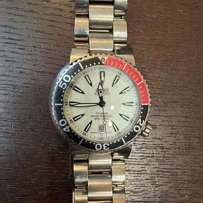 ORIS AUTOMATIC TITANIUM DIVER'S WATCH 300M WR WHITE DIAL BLACK RED BEZEL