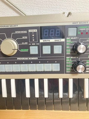 KORG MICROKORG LIMITED EDITION REVERSE KEYBOARD ANALOG SYNTHESIZER UNUSED JAPAN