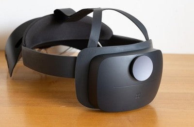 MICROSOFT HOLOLENS 2 SMART GLASSES VR HEADSET DEVICE FROM JPN WITH BOX