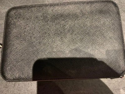 PRADA 2VF052 BLACK SAFFIANO LEATHER CLUTCH BAG - COMPACT, ZIPPER CLOSURE, CARD