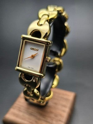 GUCCI 1800L VINTAGE WATCH W/ 2 EXTRA STRAPS & BOX GOLD PLATED SWISS