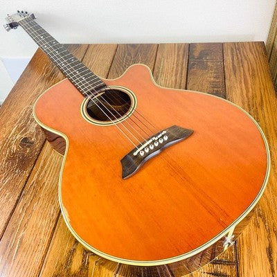 TAKAMINE PT-106 ELECTRO-ACOUSTIC GUITAR AMPLIFIABLE BALANCED SOUND LIVE PLAY