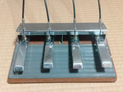 TEISCO 1968 8-STRING PEDAL STEEL GUITAR WITH CASE RARE VINTAGE EXCELLENT+++