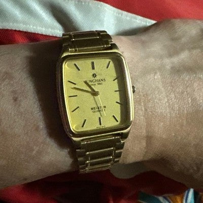 JUNGHANS JE-102M MEISTER QUARTZ MEN'S WRISTWATCH SQUARE FACE GOLD CASE AND DIAL