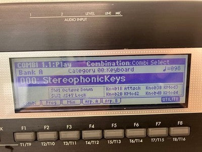 KORG TR76 76KEY WORKSTATION SYNTHESIZER FULLY WORKING USED JAPAN KEYBOARD