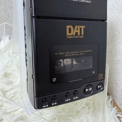 DENON DTR 80P PORTABLE DAT PLAYER TESTED WORKING WITH ACCESSORIES EXCELLENT