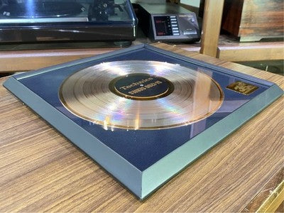 TECHNICS SL-1200 SERIES 35TH ANNIVERSARY GOLD DISC WITH BOOKLET AND ORIGINAL BOX