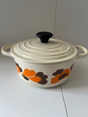 LE CREUSET COCOTTE RONDE 18CM PEACOCK ORANGE CAST IRON POT DISCONTINUED USED