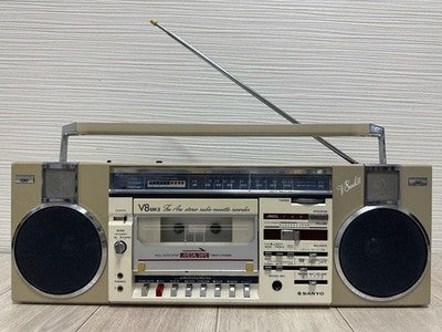 SANYO MR-V8MKII VINTAGE BOOMBOX FM AM STEREO RADIO CASSETTE PLAYER SERVICED