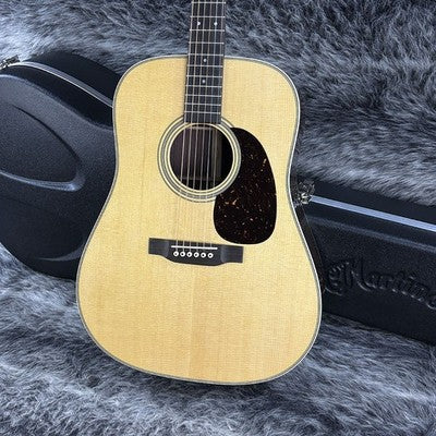 MARTIN D-28 STANDARD 2022 ACOUSTIC GUITAR WITH HARD CASE SITKA SPRUCE