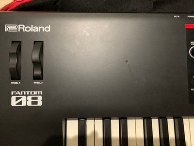 ROLAND FANTOM-08 88 KEY MUSIC WORKSTATION KEYBOARD W/ CASE PEDAL TESTED JAPAN