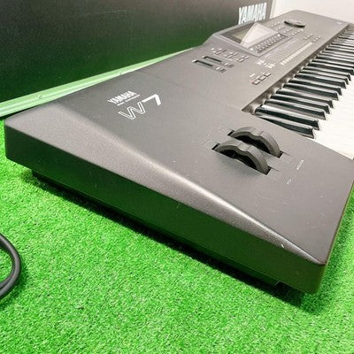 YAMAHA W7 MUSIC SYNTH KEYBOARD 61-KEY W/ CASE TESTED FOR PARTS OR NOT WORKING