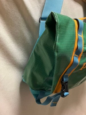 PATAGONIA BLACK HOLE MESSENGER BAG SP16 RARE USED GOOD CONDITION 12L