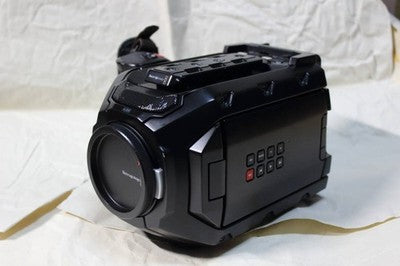 BLACKMAGIC URSA MINI 4.6K EF MOUNT CINEMA CAMERA BODY SUPER 35 BLACK TESTED