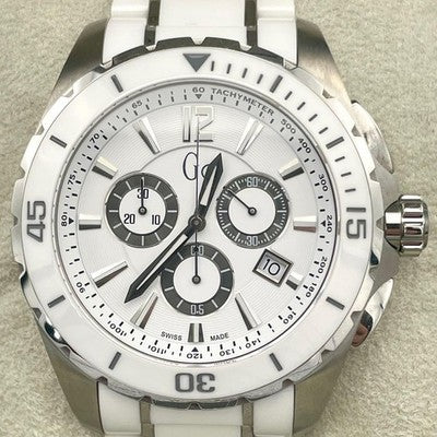 GC GUESSCOLLECTION WHITE CERAMIC CHRONOGRAPH WATCH X76001G1S