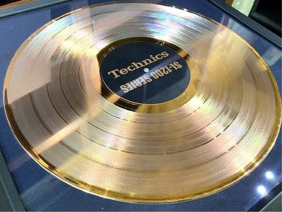 TECHNICS SL-1200 SERIES 35TH ANNIVERSARY GOLD DISC WITH BOOKLET AND ORIGINAL BOX