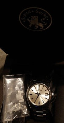 GRAND SEIKO SBGV221 CHAMPAGNE GOLD MEN'S WRISTWATCH ROUND FACE JAPAN MADE SS