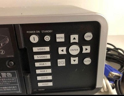 PANASONIC PT-DX610S DLP PROJECTOR 6500 LUMENS WITH STANDARD LENS TESTED
