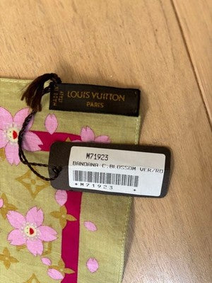 LOUIS VUITTON X TAKASHI MURAKAMI CHERRY BLOSSOM SCARF HANDKERCHIEF PINK M71921