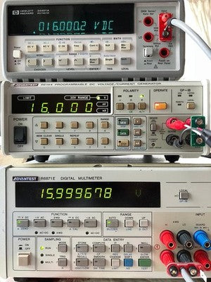 ADVANTEST R6144 PROGRAMMABLE DC VOLTAGE/CURRENT GENERATOR FROM JAPAN