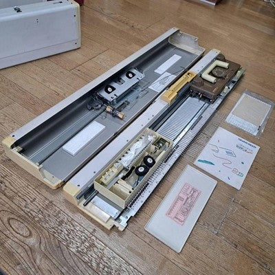 SILVER REED MY STUDIO SK155 9MM CHUNKY BULKY KNITTING MACHINE SERVICED FULL SET