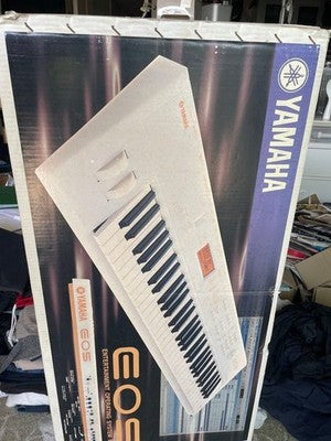 YAMAHA EOS BX VINTAGE SYNTHESIZER KEYBOARD COMPLETE W MEMORY CARD FROM JAPAN