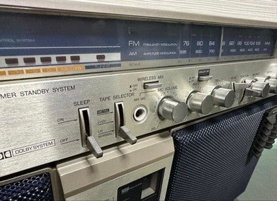 AIWA CS-J77MKII 2BAND STEREO RADIO CASSETTE RECORDER AC100V 50/60HZ 17W