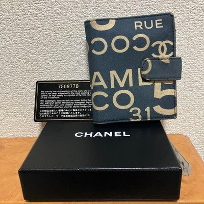 CHANEL 02P A18329X02175 LOGO PRINT BI-FOLD WALLET CANVAS LEATHER NAVY BEIGE