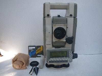NIKON GF-10 TOTAL STATION - ANGLE & DISTANCE - FOR PARTS OR NOT WORKING