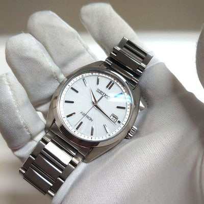 SEIKO ASTRON SBXY029 7B72-0AD0 SOLAR RADIO CONTROLLED TITANIUM WATCH