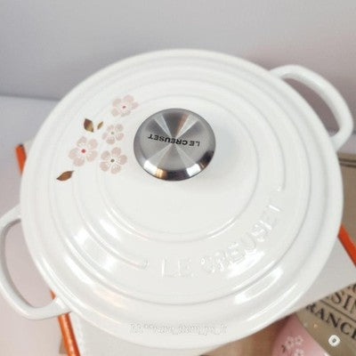 LE CREUSET COCOTTE ROND 20CM SAKURA WHITE POT WITH PINK CAPPUCCINO MUG SET