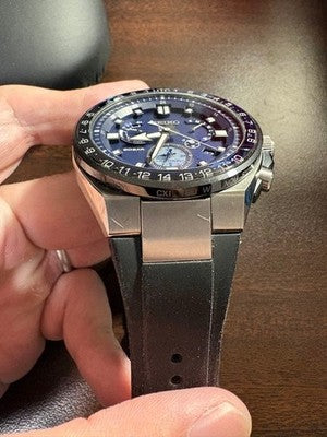 SEIKO ASTRON SBXB167 BLUE EXECUTIVE GPS SOLAR. NEW GENUINE STRAP REPLACED 8X53
