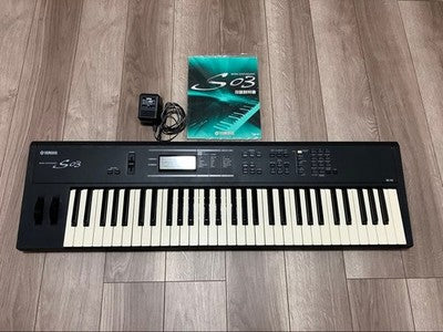 YAMAHA S03 BL 61-KEY SYNTHESIZER W/ AC ADAPTER MANUAL TESTED FROM JAPAN