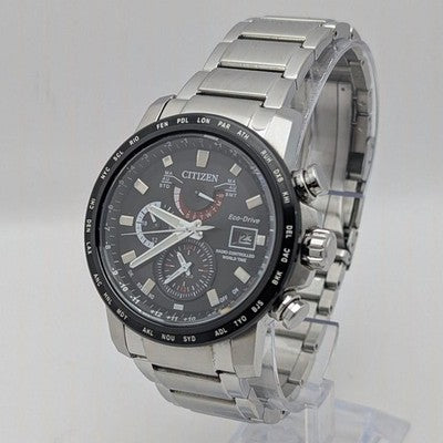 CITIZEN ATTESA H820-S103959 ECO DRIVE RADIO CONTROLLED WORLD TIME WATCH USED