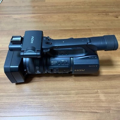 SONY HDR-FX1000 HDV CAMCORDER WITH ACCESSORY KIT BAG TAPES TESTED WORKING