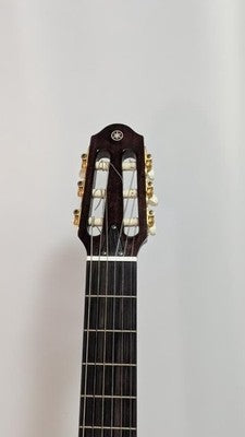 YAMAHA SLG200NW SILENT CLASSICAL GUITAR EXCELLENT CONDITION W/CASE STAND STRINGS