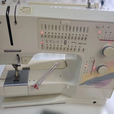 BERNINA 1090 RICCAR COMPUTERIZED SEWING MACHINE TESTED FROM JAPAN