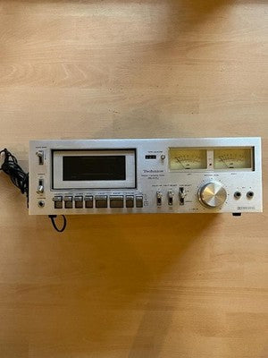 TECHNICS RS-617U STEREO CASSETTE DECK SILVER ANALOG VU METERS VINTAGE