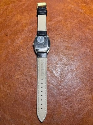 SEIKO GRAND QUARTZ SQUARE WATCH FROM THE 1970S VINTAGE MEN'S WRISTWATCH AS IS