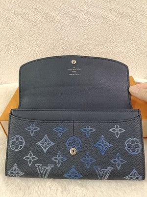 LOUIS VUITTON MAHINA IRIS LONG WALLET NAVY MONOGRAM LEATHER FLIGHT MODE IC CHIP