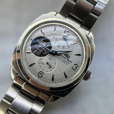 ORIENT STAR WZ0011FH OPEN HEART AUTOMATIC WATCH WHITE GUILLOCHE DIAL CUSHION