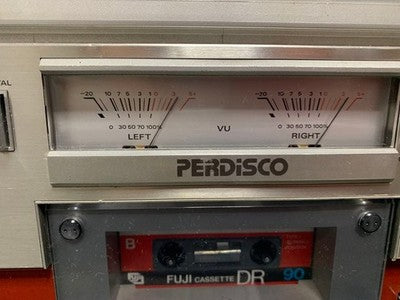 HITACHI TRK-8600RM RED PADISCO FM AM RADIO CASSETTE RECORDER WORKING GOOD USED