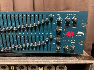 BSS FCS-966 2 CHANNEL 30 BAND 1/3 OCTAVE GRAPHIC EQUALIZER 100V HIBINO TESTED