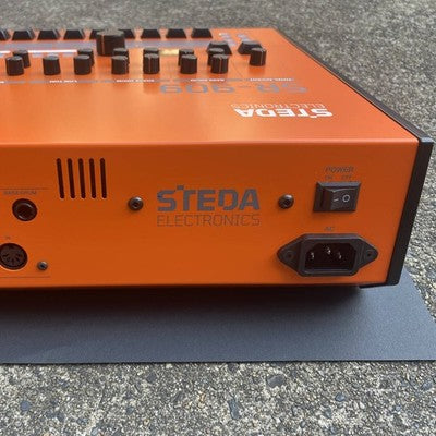 STEDA ELECTRONICS SR-909 DRUM MACHINE TR-909 CLONE ANALOG RHYTHM UNIT NEW DIY