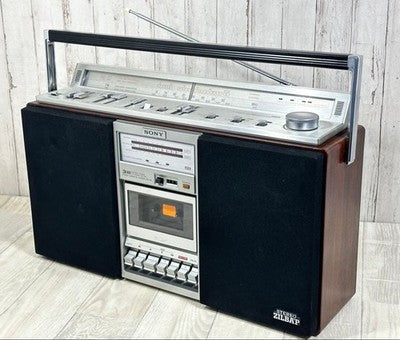 SONY CFS-V8 VINTAGE BOOMBOX RADIO CASSETTE PLAYER 1979 RETRO JAPAN