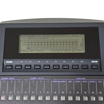 YAMAHA W7 61-KEY WORKSTATION SYNTHESIZER MADE IN JAPAN W/ ORIGINAL HARD CASE