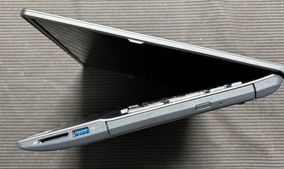 FUJITSU LIFEBOOK AH53/J3 I7 1255U IRIS XE 16GB SSD 512 16.0" WIDE WIN 11 DVD