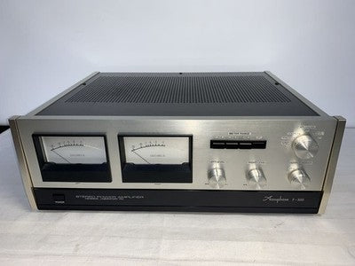 ACCUPHASE P-300 STEREO POWER AMPLIFIER VINTAGE JAPAN FOR PARTS OR NOT WORKING